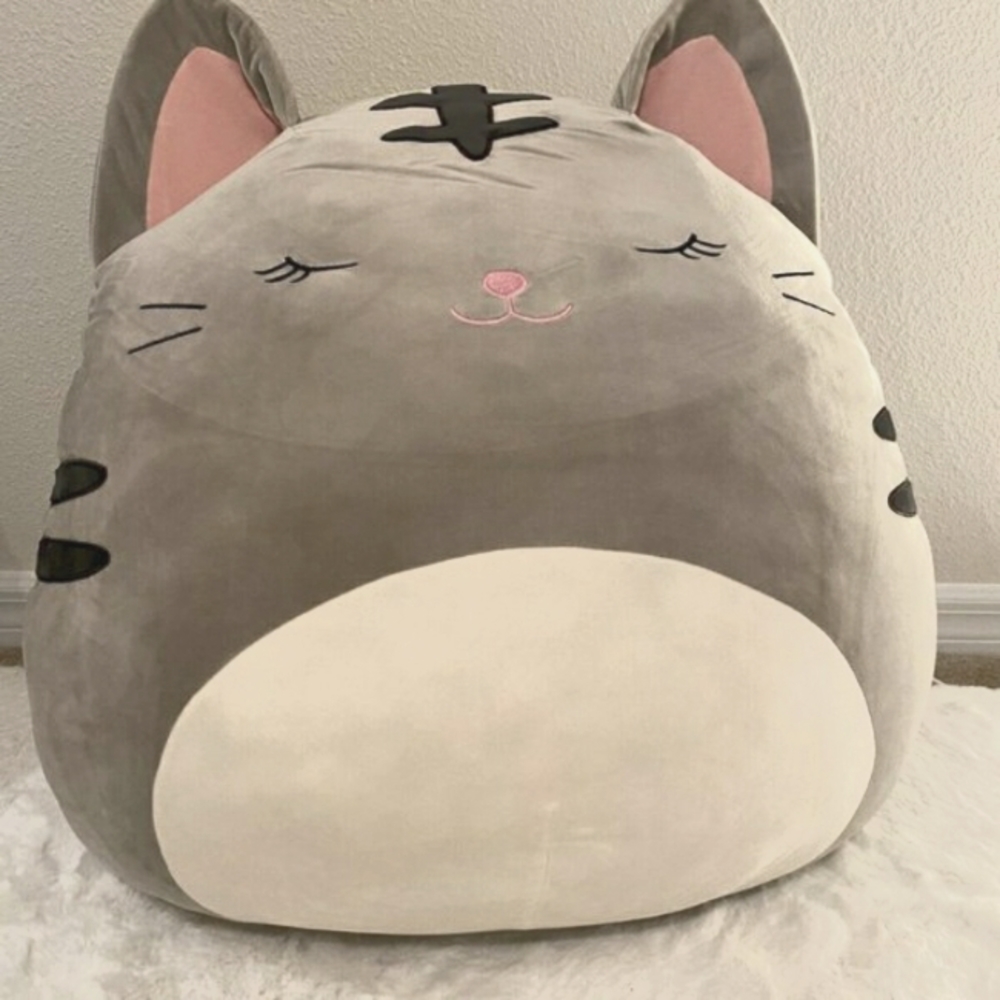 NWT Extra Jumbo 24" New Squishmallows Gray Tabby Cat Tally soft plush Super soft